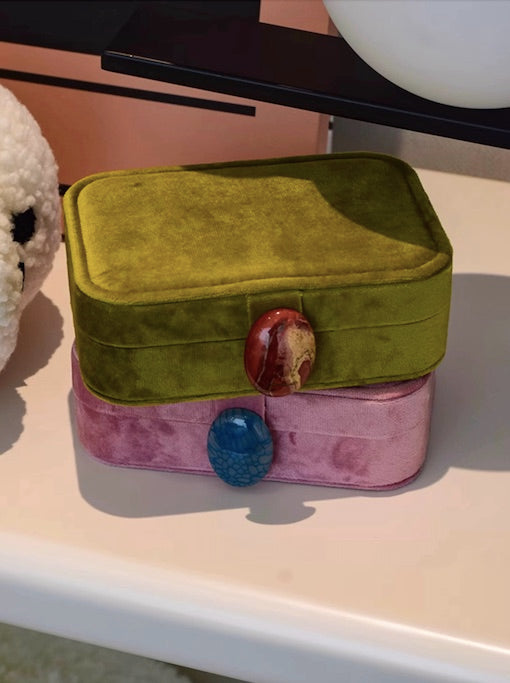 Pebble Jewellery Case