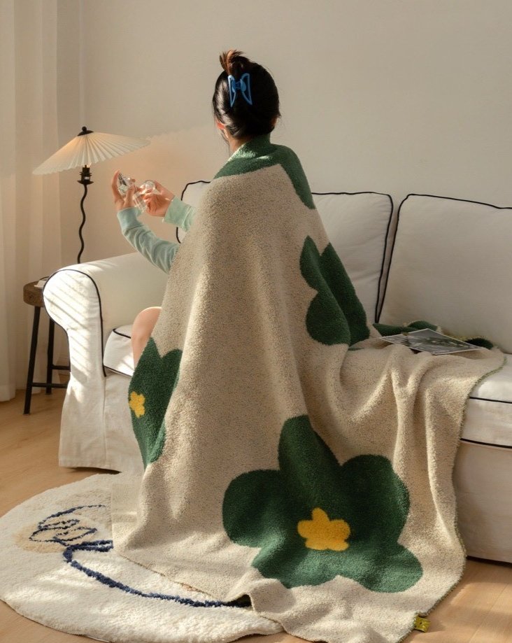 Sunflower Pattern Throw Blanket